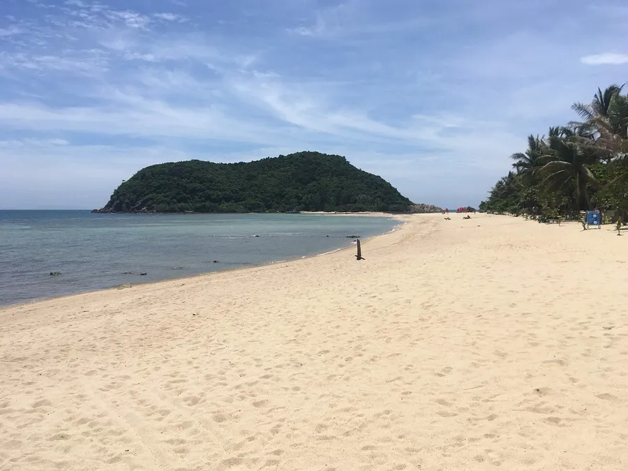 Banco de arena entre Mae Haad Beach y Koh Ma en Koh Phangan