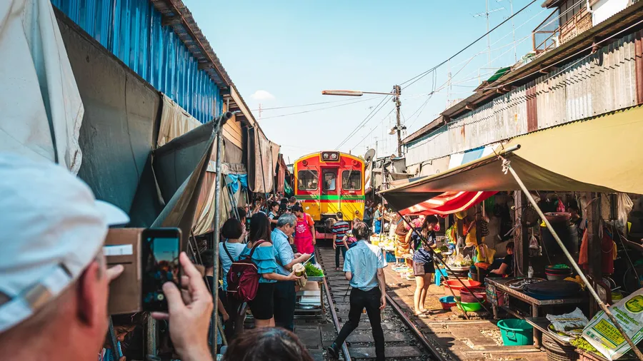 Mercado del Tren de Maeklong, Tailandia