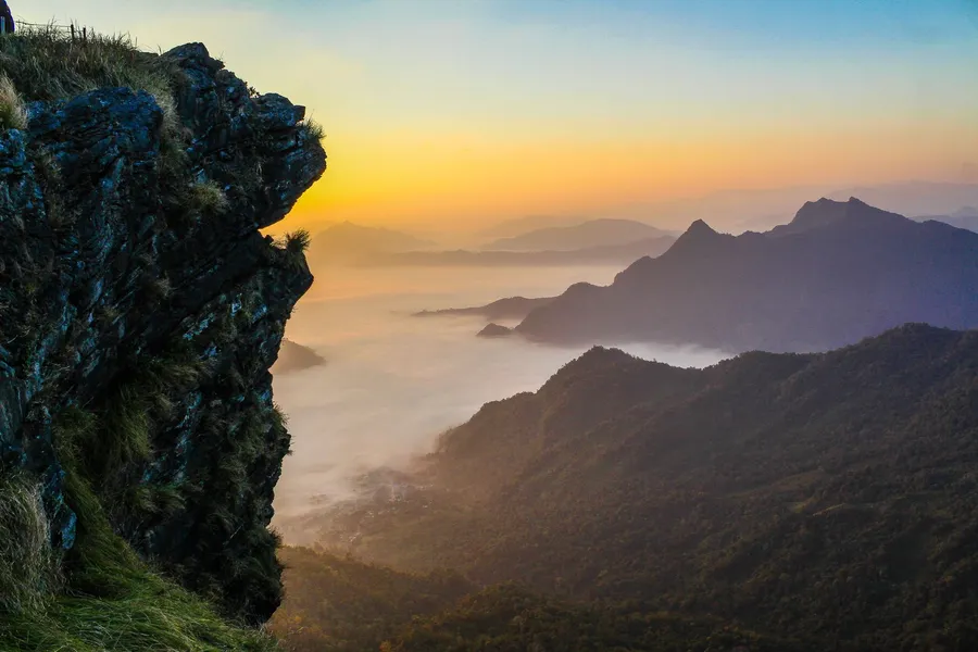 Phu Chi Fa (mar de nubes), Tailandia