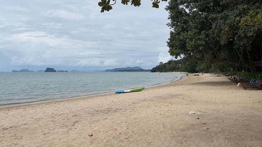 Vista de Tubkaek Beach en Krabi