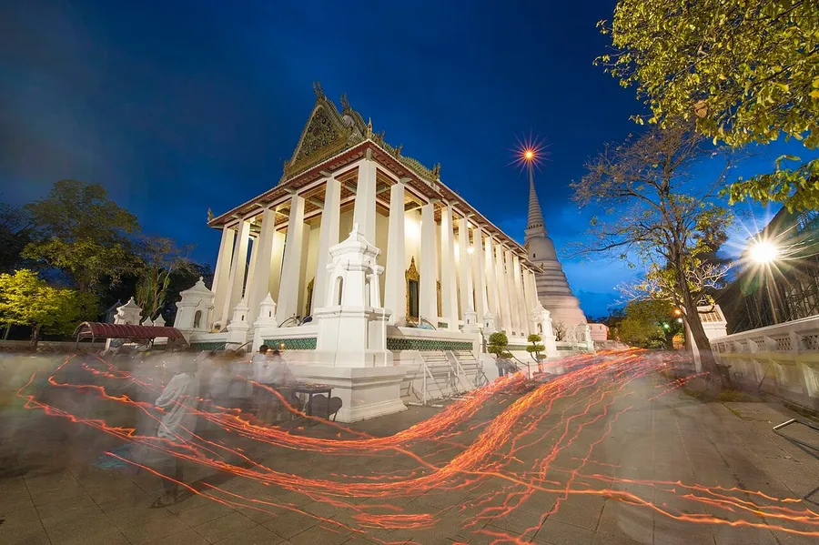 Sala de ordenación de Wat Chaloem Phra Kiat en Nonthaburi