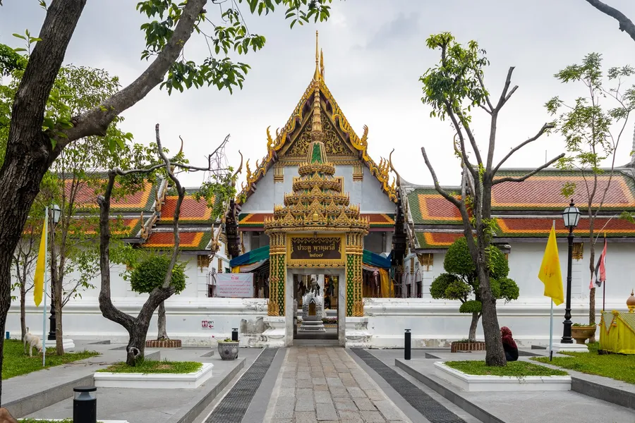 Entrada del recinto de Wat Rakhang